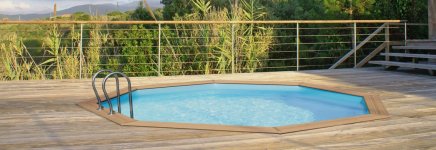 Familypool 500 rund bygga i trädäck